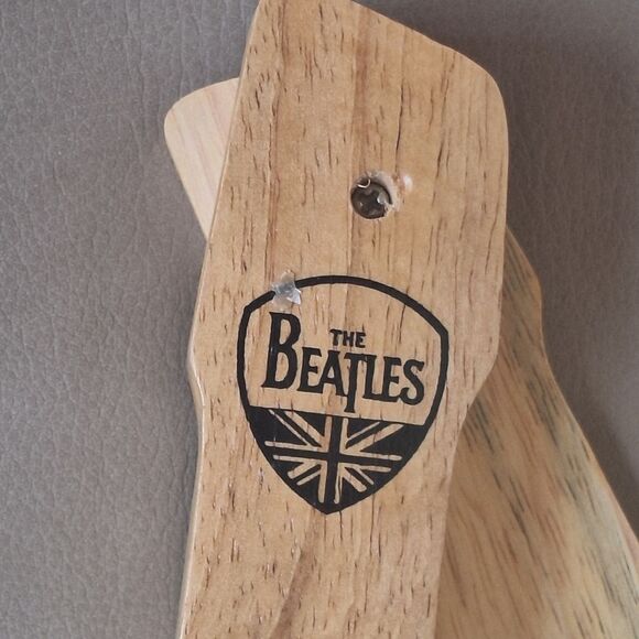 The Beatles Watch in wooden guitar case Apple Stainless Japan 9" Collectible - Picture 5 of 16